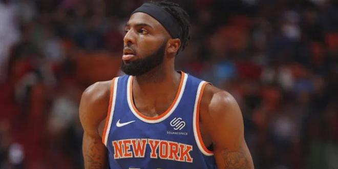 怀特第三节轰14分带队反超，米勒单节4三分回应（怀特第三节狂砍14分助队反超，米勒单节4记三分强势回敬）