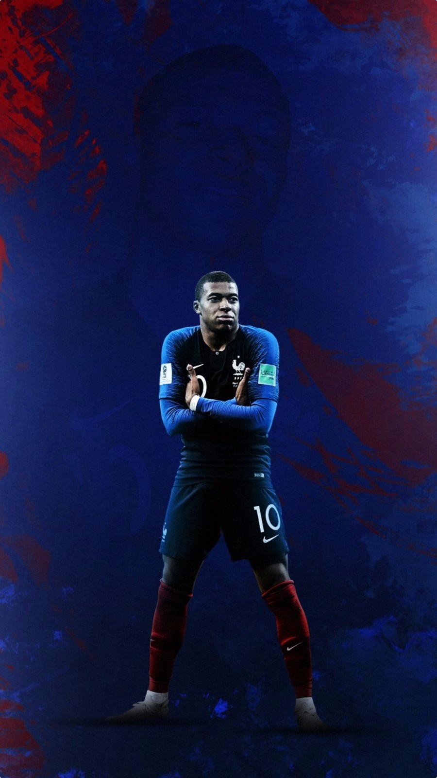 弗洛伦蒂诺指责特瓦斯加入足协董事会，但其本人亦曾加入数年（弗洛伦蒂诺批评特瓦斯加入足协董事会，自己也曾任职多年）