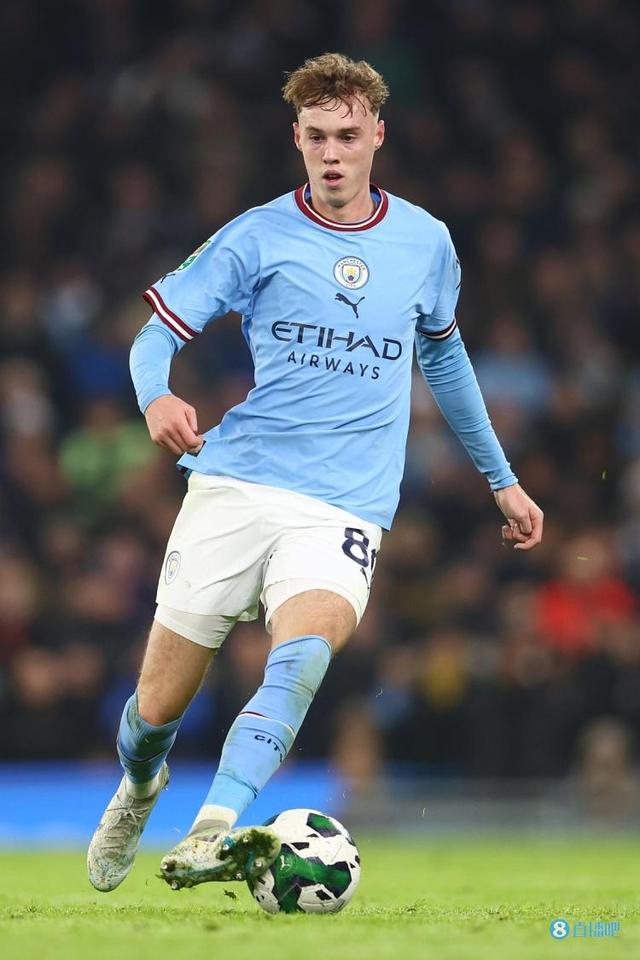 官方：斯坦科维奇从莫斯科斯巴达下课；事前曾用三种语言攻击记者（官方宣布：斯坦科维奇被解任莫斯科斯巴达主帅，此前曾以三种语言怒怼记者）