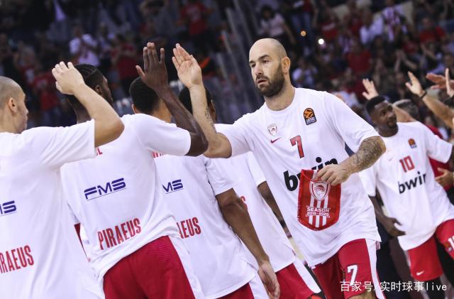 广东男篮首战山西，徐杰领衔12人大名单，三外援首秀四主力缺阵！（广东客战山西：徐杰率12人出征，三外援迎首秀，四主力无缘登场）