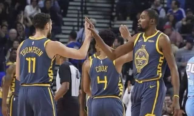 巴萨0-3不敌切尔西，弗里克执教生涯首次在欧冠被零封（切尔西3-0完胜巴萨，弗里克执教欧冠生涯首次遭零封）