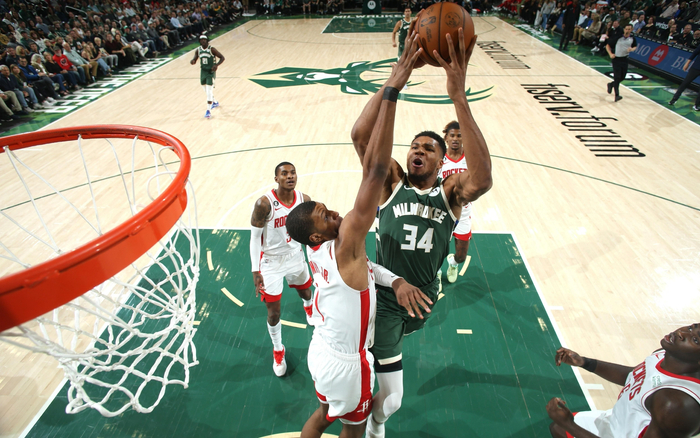 沪媒谈海港亚冠失利：能上的都上了，用尽全力仍是一声叹息（沪媒评海港亚冠出局：能上尽上，拼到最后仍是无奈叹息）