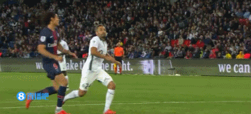 选择在伯纳乌领德国骑士十字勋章，克罗斯：皇马一直是我的家（将领奖地点定在伯纳乌，克罗斯获颁德国骑士十字勋章：皇马一直是我的家）