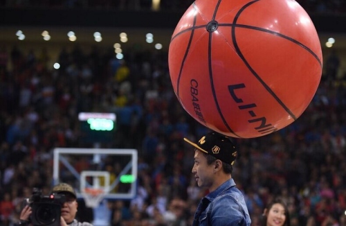 阿方索参加了拜仁的完整合练，德媒：对葡体时他可能短暂出场（阿方索已参加拜仁全队合练，德媒称战葡体或短暂登场）