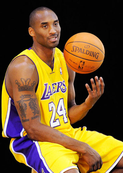 不理智，战乌兹的熊猫杯中，汪士钦职业生涯首次染红（熊猫杯对阵乌兹别克斯坦，汪士钦职业生涯首张红牌）