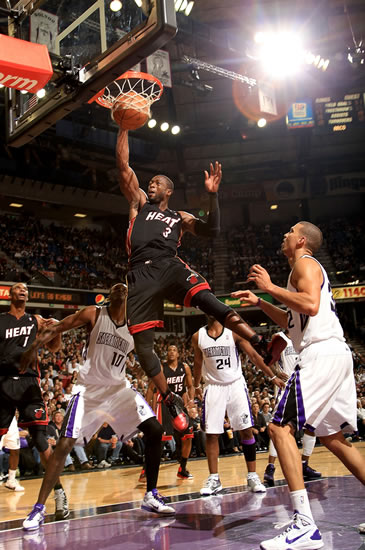 图片报：尤文和费内巴切想冬窗签磁卡，但球员不考虑提前离队（图片报：尤文、费内巴切欲冬窗引进磁卡，但球员无意提前离队）